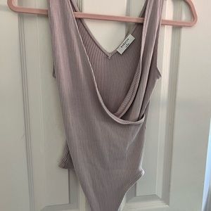 Babaton ribbed v/neck bodysuit